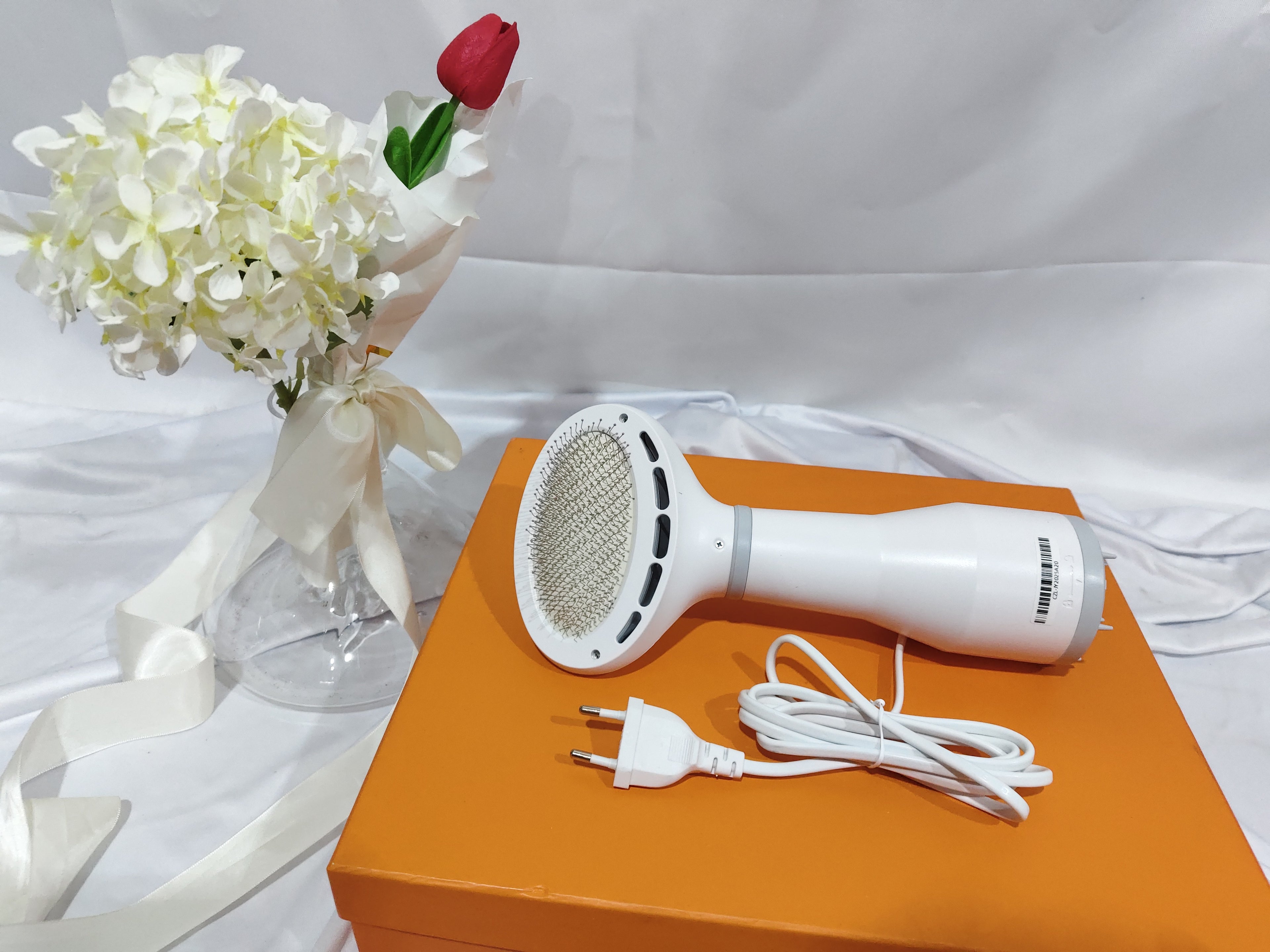 Pet Hair Dryer & Slicker Brush 2-in-1 – Low-Noise Dog & Cat Grooming Dryer with Adjustable Heat