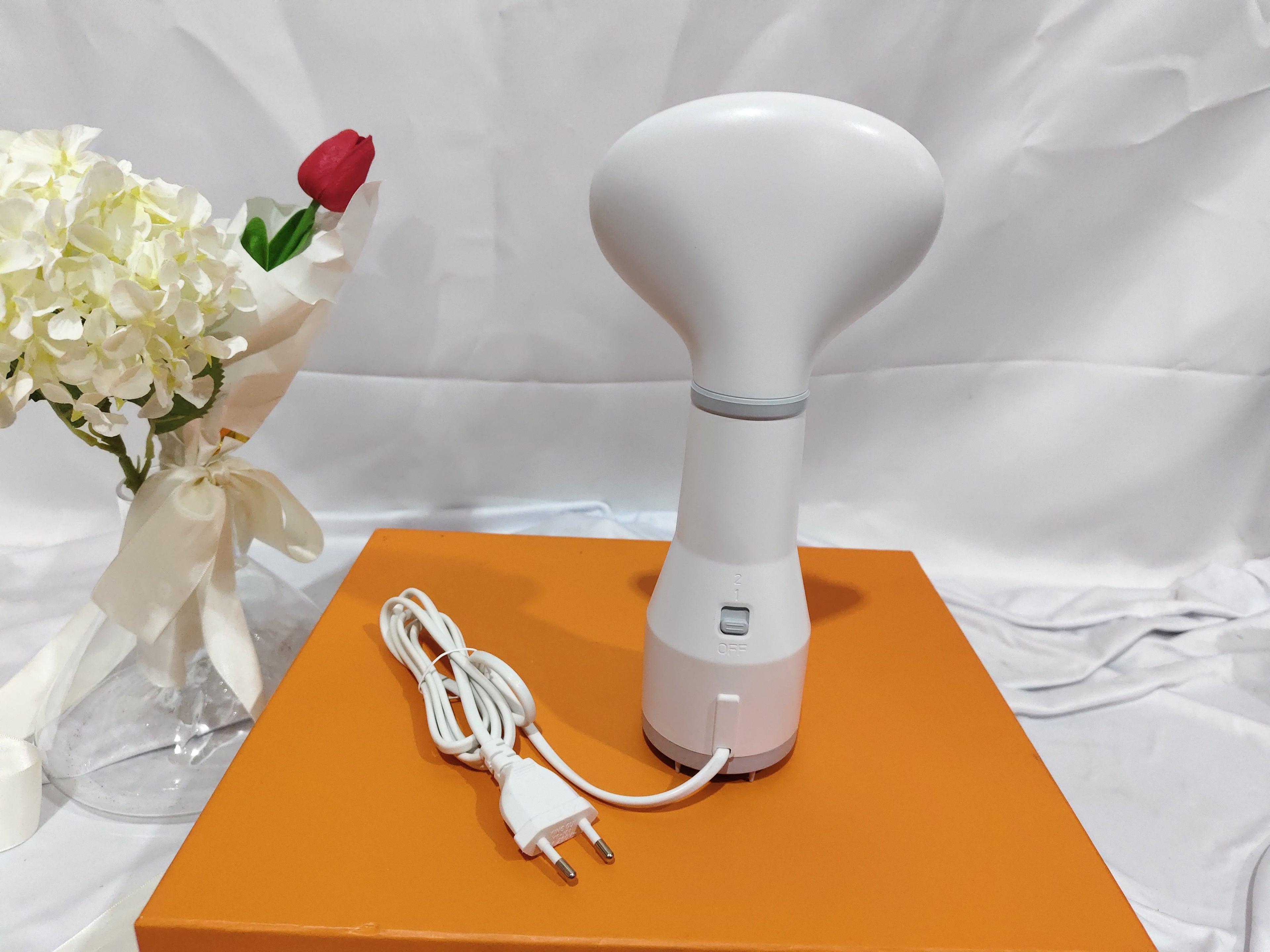 Pet Hair Dryer & Slicker Brush 2-in-1 – Low-Noise Dog & Cat Grooming Dryer with Adjustable Heat